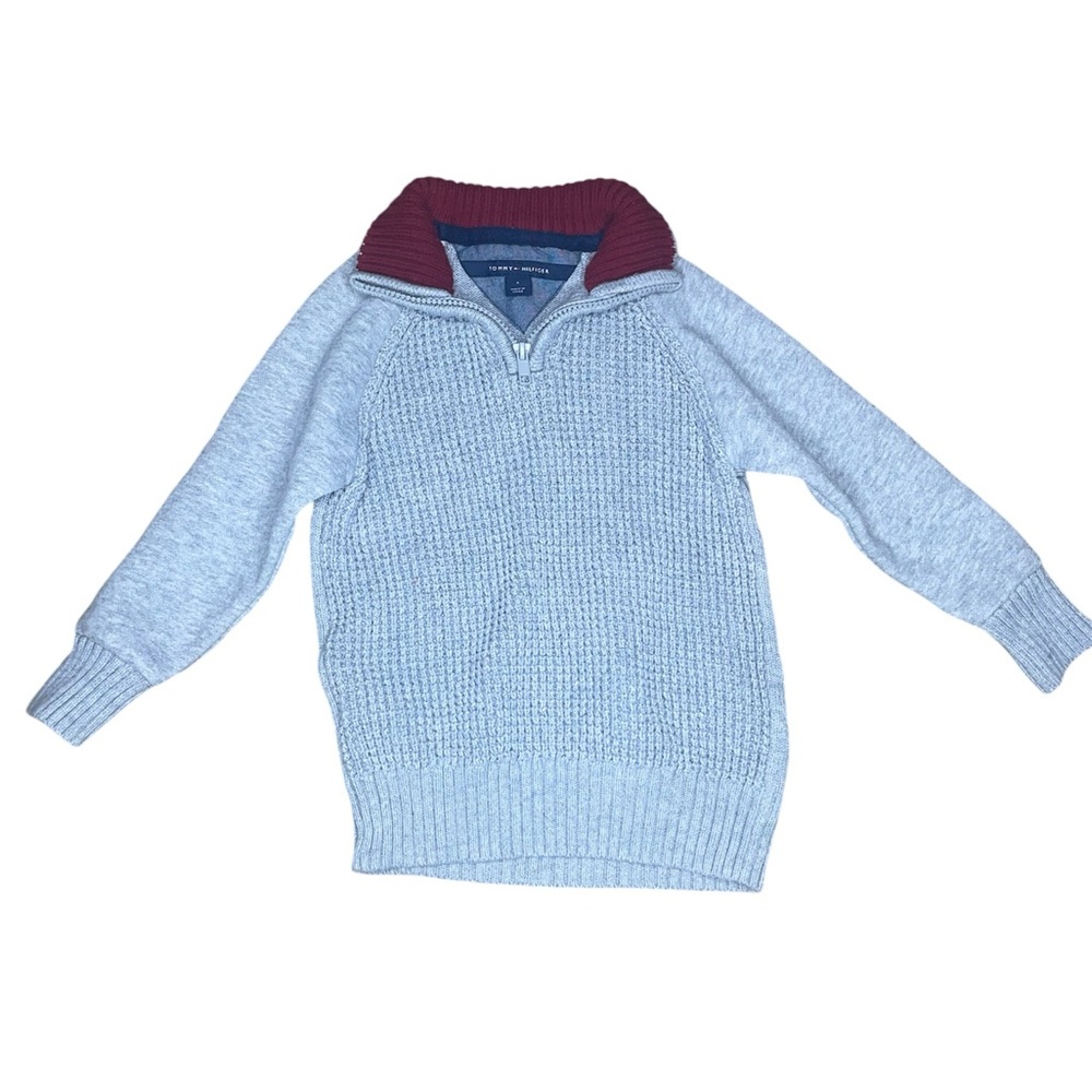 Boys Gray Sz 4 Tommy Hilfiger Sweater with Red‎ Collar